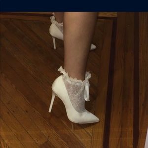 Stella Luna White Lace Heeled Bootie